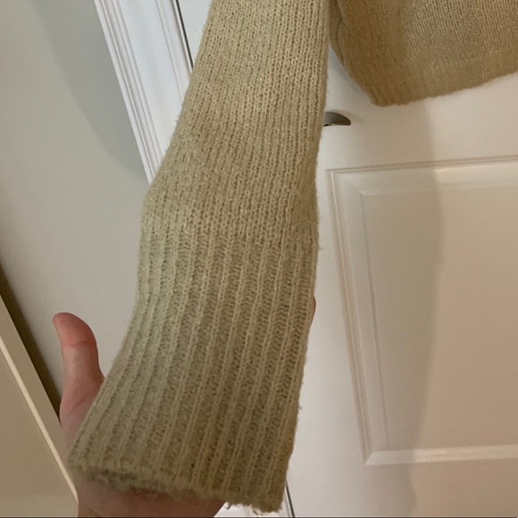 π2 for $25π Tan Nude Knit Turtleneck Sweater - Picture 4 of 5